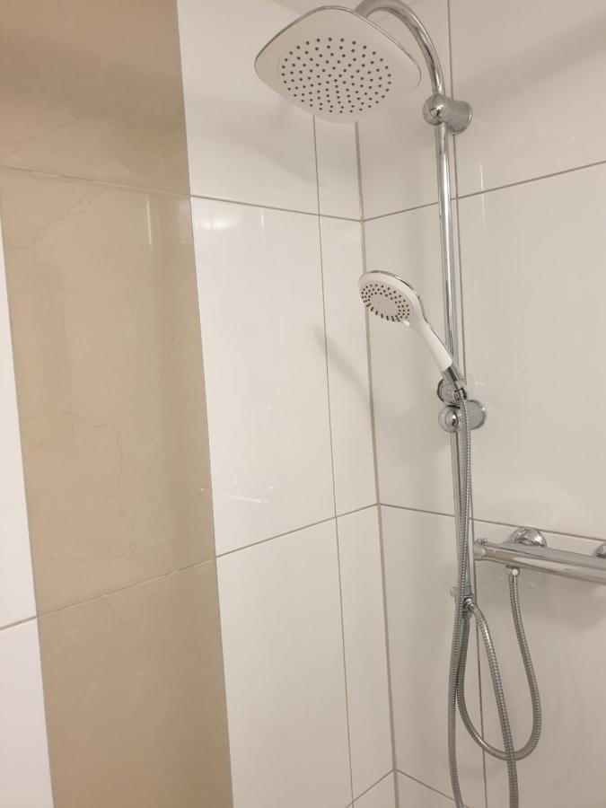 Moderne Einliegerwohnung Amara - Friedrichshafen Am Bodensee Exteriér fotografie